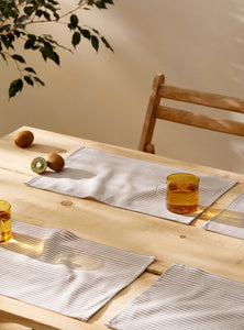 Chemin de table charme naturel  Collection classique – Casannita -  Création textile